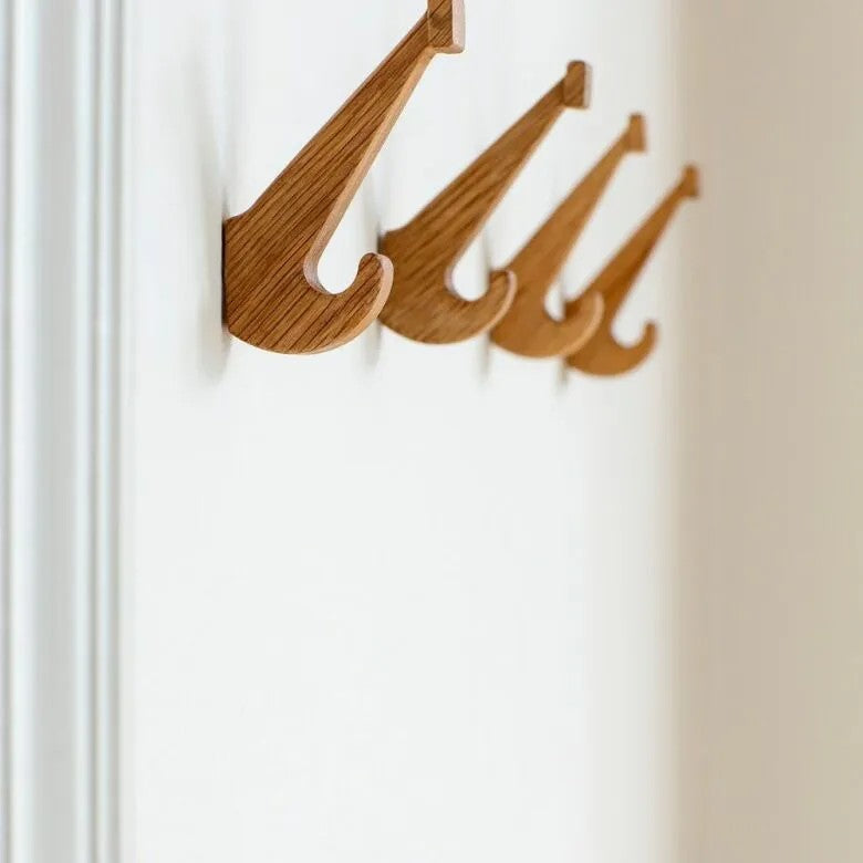 Spring Copenhagen Väggkrok - Old School Hook - WOOD / Ek