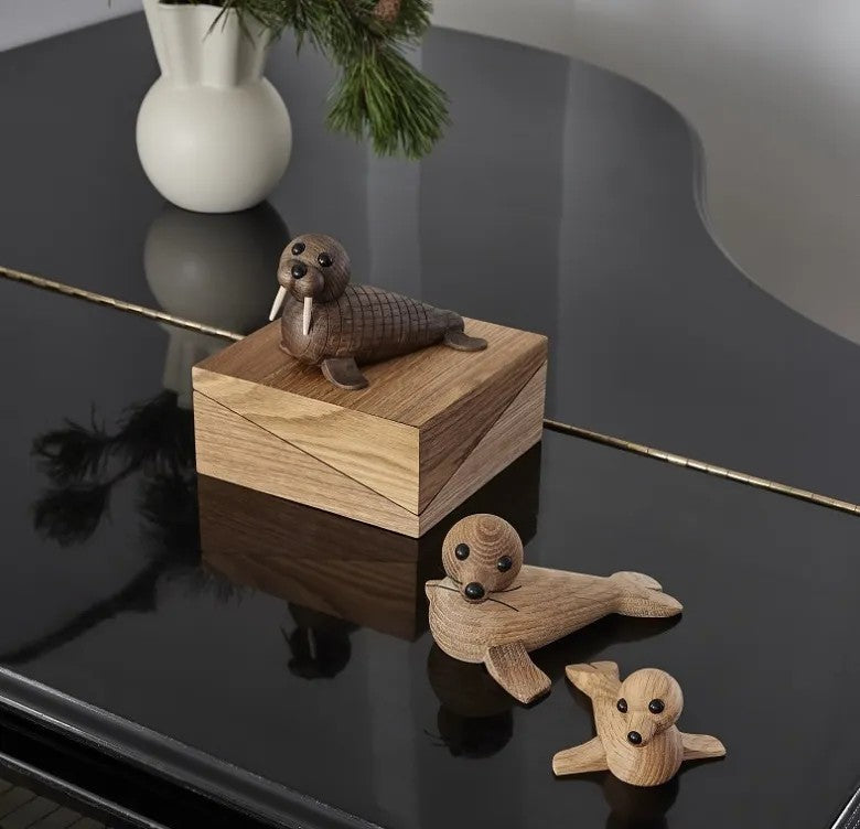 Spring Copenhagen Mamma Säl Dekoration 19 cm Ek