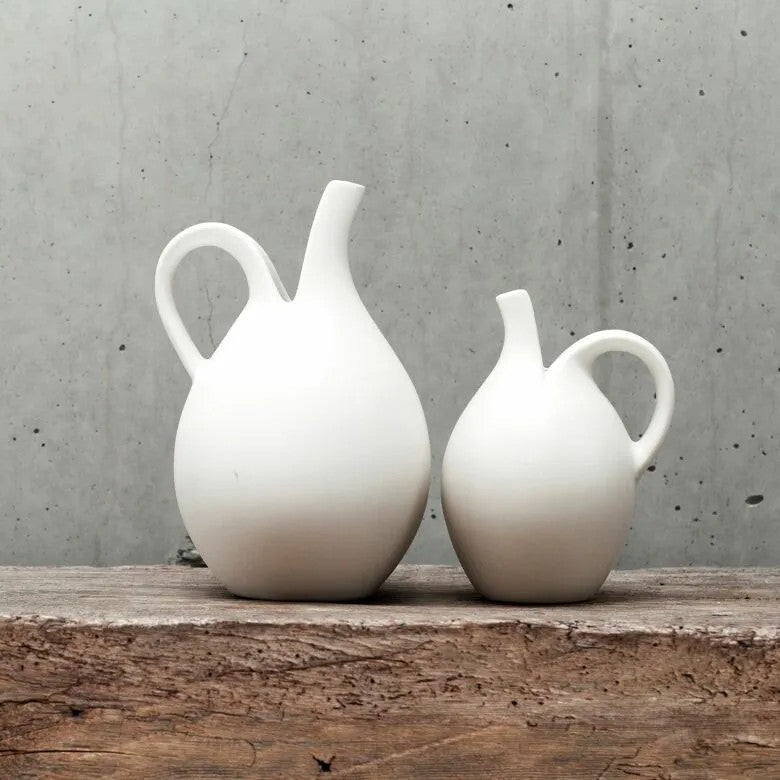 Spring Copenhagen Original Model no 64 Medium Vattenkanna 18 cm Vit