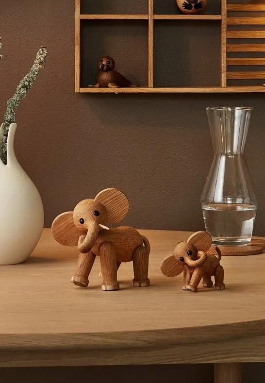 Spring Copenhagen Ella Elefant Baby Trädekoration 9 cm Ek/Lönn