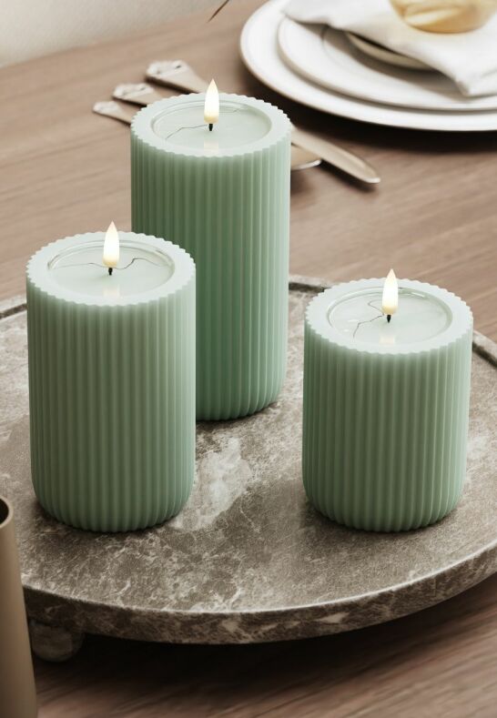 Unique Candles Unique LED Blockljus Stripe Sage green 8x12,5 cm