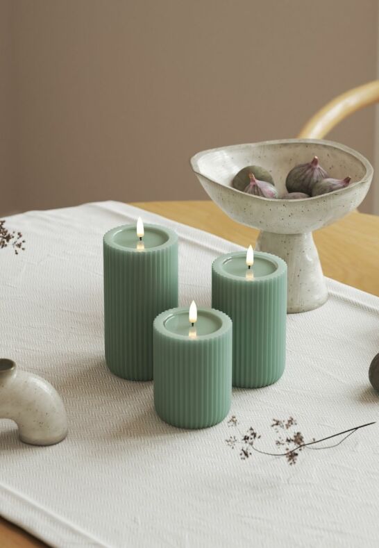 Unique Candles Unique LED Blockljus Stripe Sage green 8x12,5 cm
