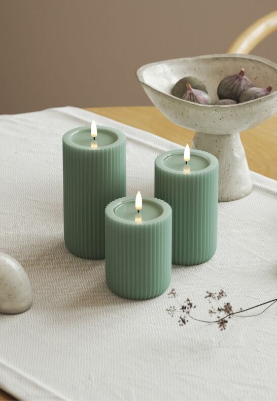 Unique Candles Unique LED Blockljus Stripe Sage green 8x15 cm
