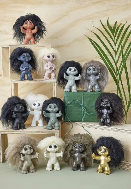 Spring Copenhagen Lyckotroll Matt Svart 9 cm