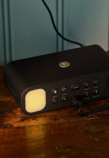 KREAFUNK Wakie Väckarklocka Wake-Up light & Qi Svart