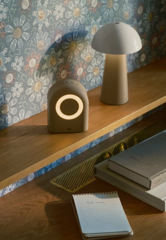 KREAFUNK Ivy Väckarklocka Wake-up light Sömnljud Bluetooth Ivory Sand
