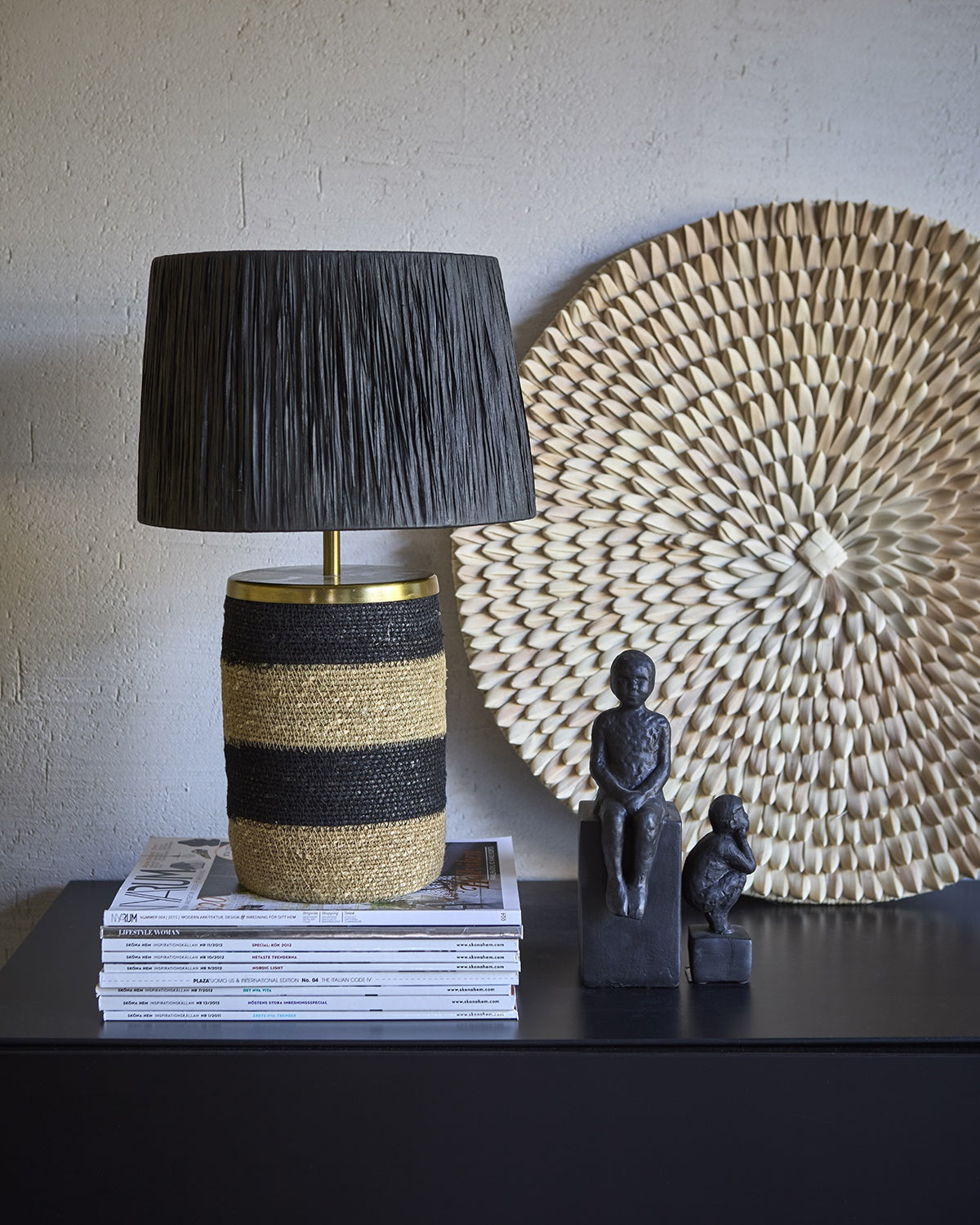 Affari of Sweden LANDO Bordslampa, Svart/natur