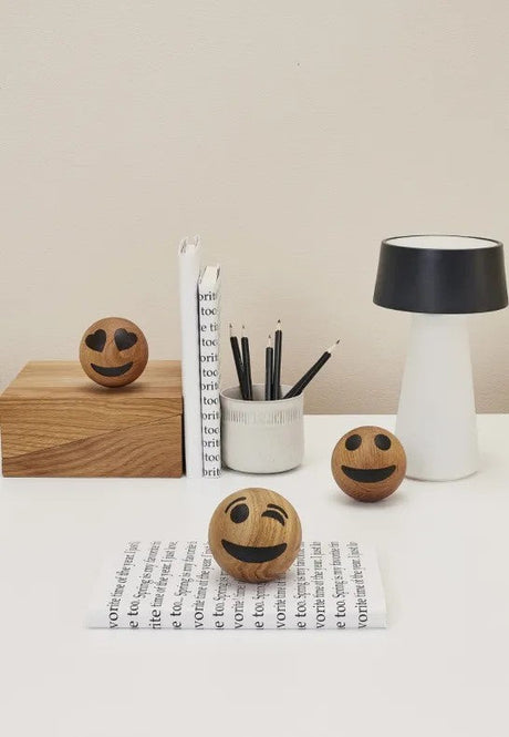 Spring Copenhagen Emojiboll Winking 7 cm Ek
